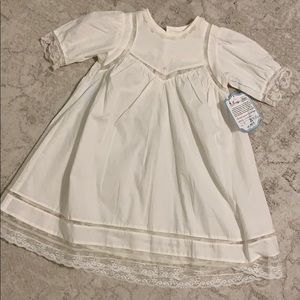 White/ cream lace 3t dress